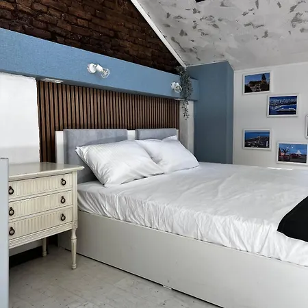 Sea Loft - 3-level House, Old Town, Varna
