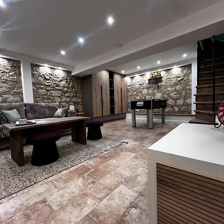 Дом отдыха Sea Loft - 3-level House, Old Town, Варна